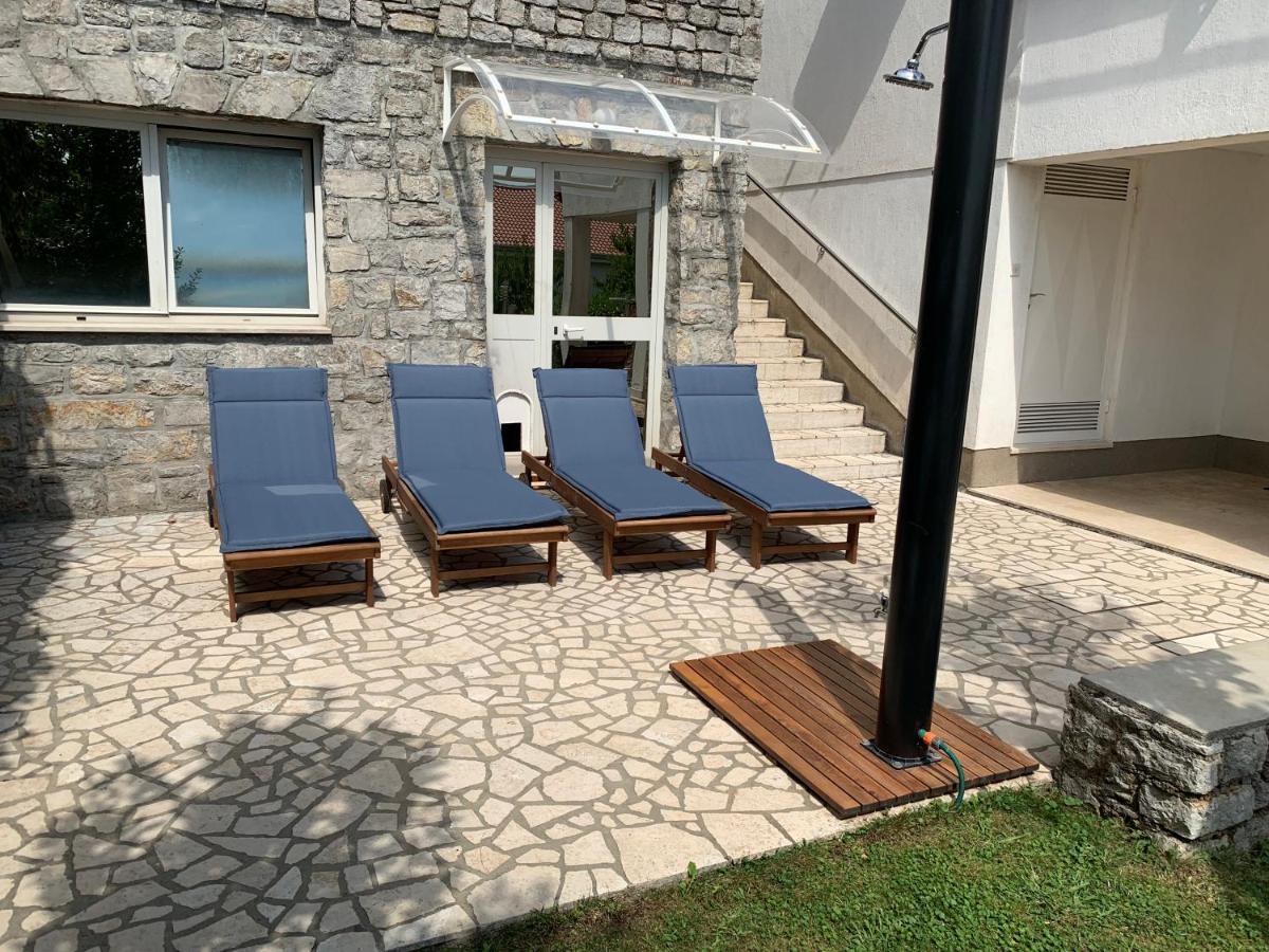 Deluxe Apartment Dora With A Private Parking, Terrace And See View 리예카 외부 사진