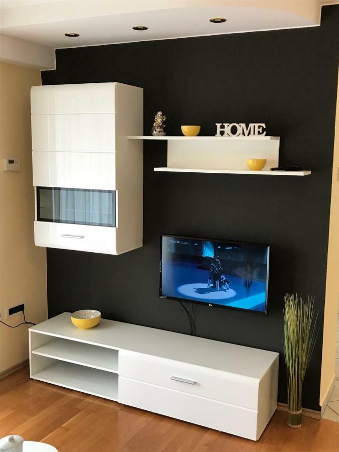 Deluxe Apartment Dora With A Private Parking, Terrace And See View 리예카 외부 사진